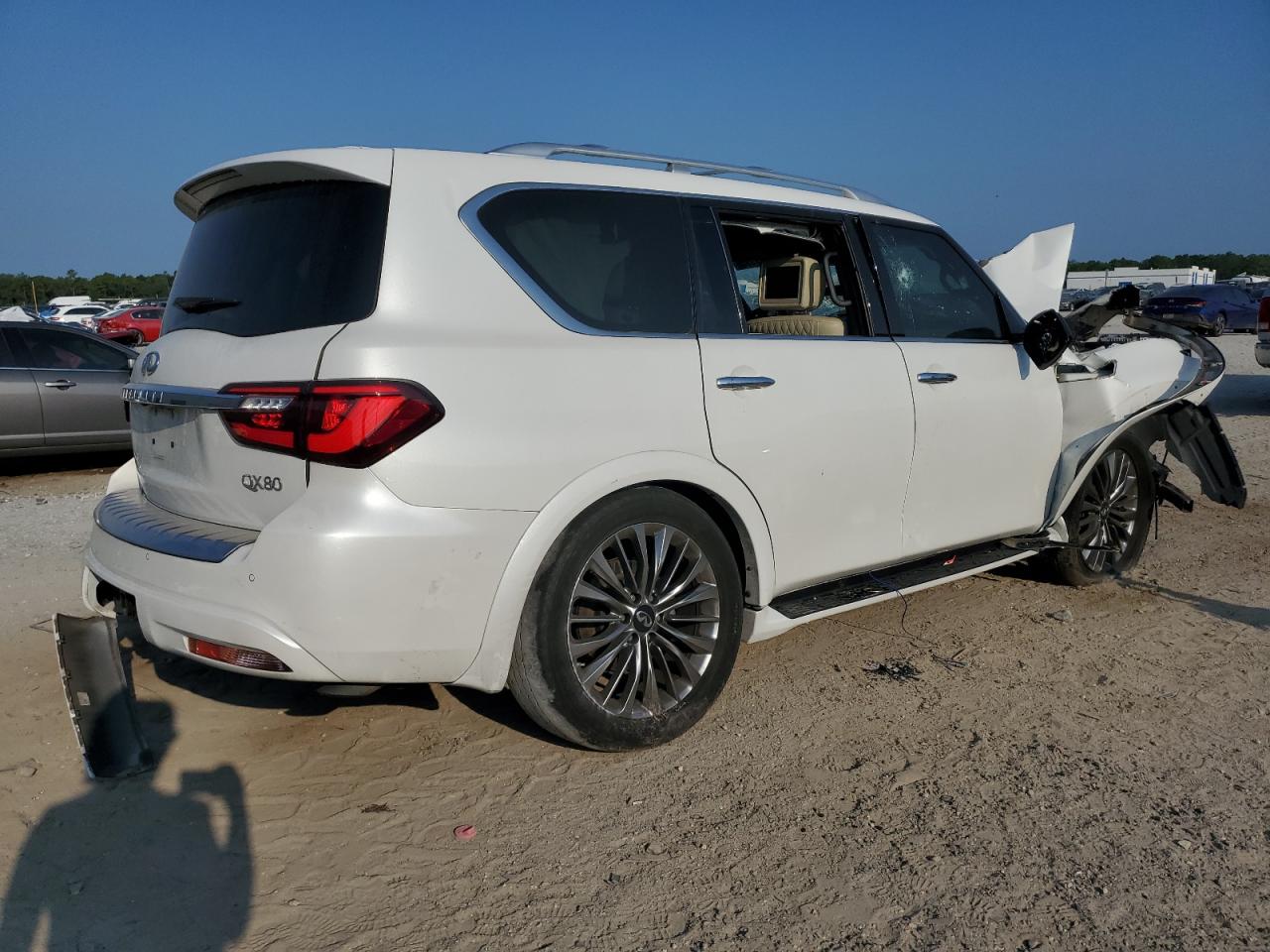 INFINITI QX80 SENSORY