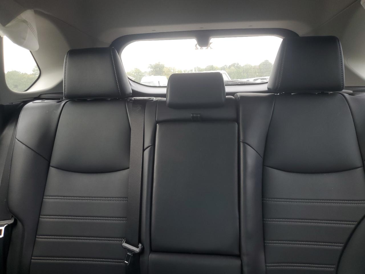 TOYOTA RAV4 XLE PREMIUM