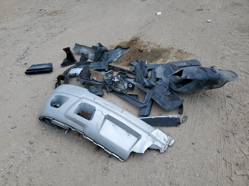 2011 CHEVROLET TAHOE C150 - 1GNSCBE08BR176692