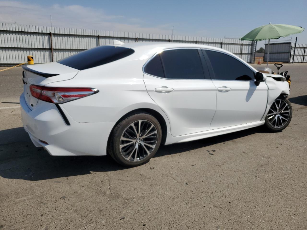 TOYOTA CAMRY SE
