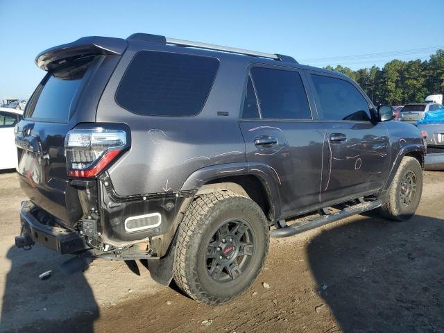 2022 TOYOTA 4RUNNER SR JTEFU5JR3N5270970