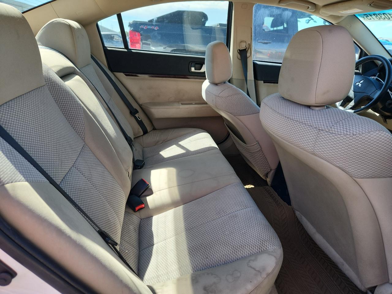 MITSUBISHI GALANT ES