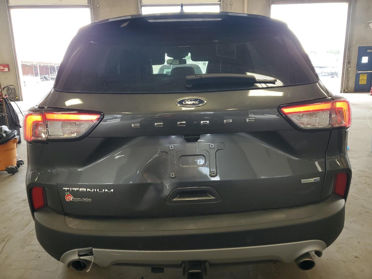 FORD ESCAPE TITANIUM