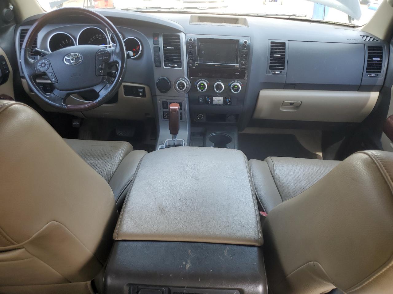 TOYOTA SEQUOIA PLATINUM