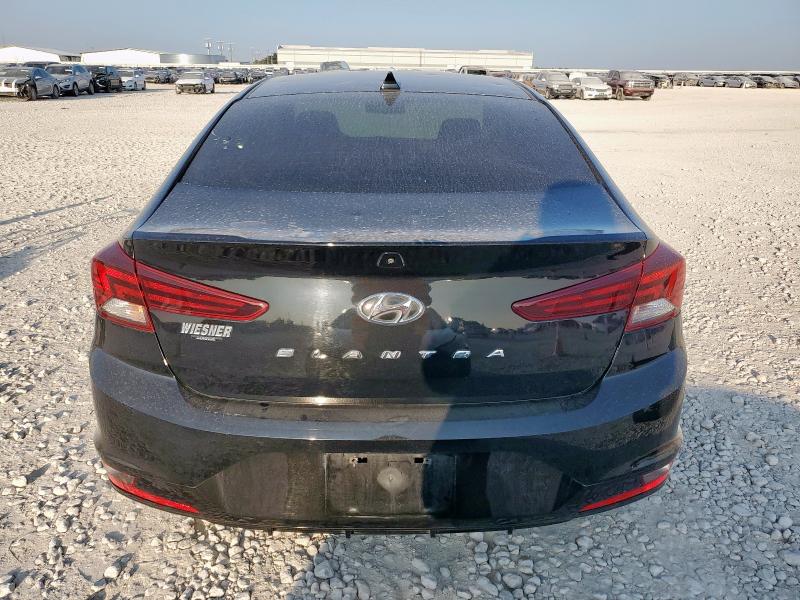 2019 HYUNDAI ELANTRA SE - KMHD84LF1KU793799