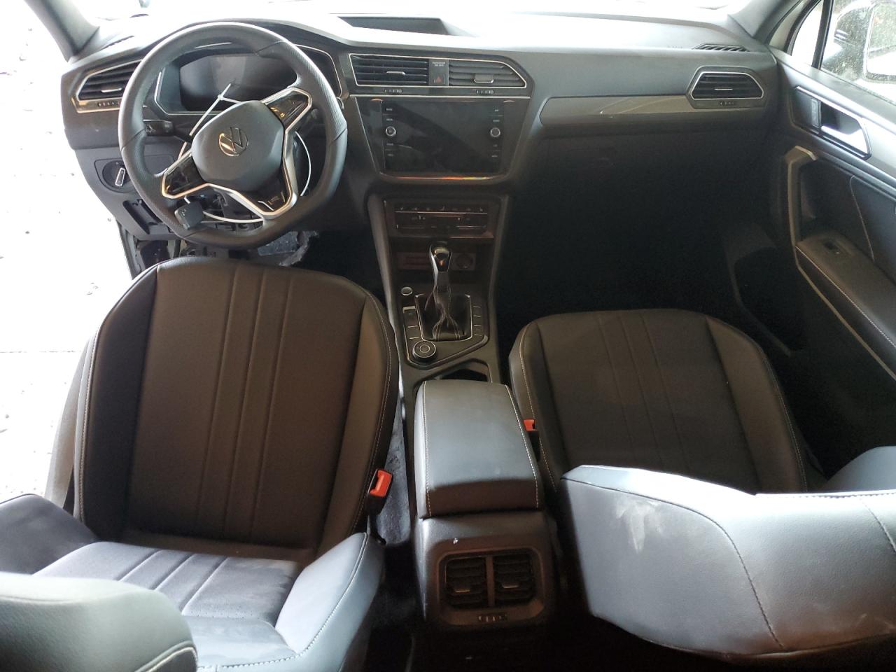 VOLKSWAGEN TIGUAN SE R-LINE BLACK