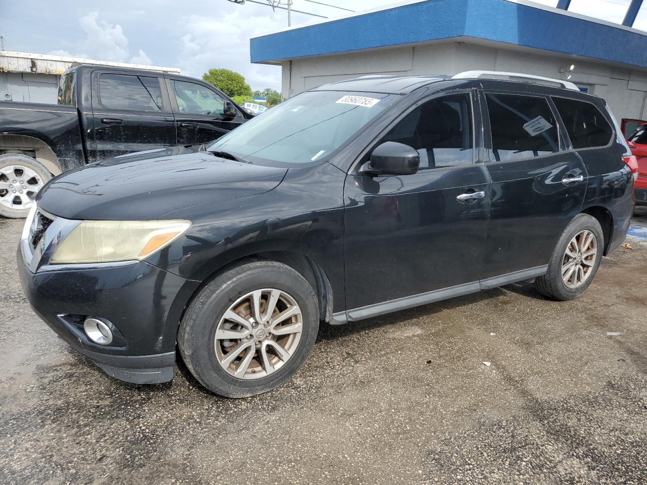 Lot #3258870798 2016 NISSAN PATHFINDER