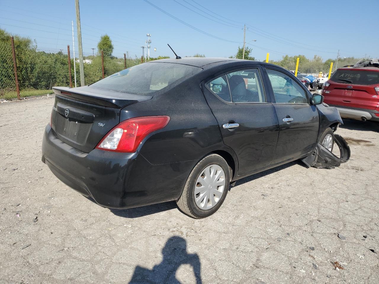 NISSAN VERSA S