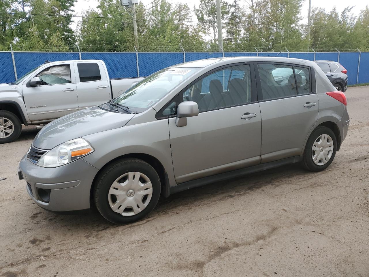 NISSAN VERSA S