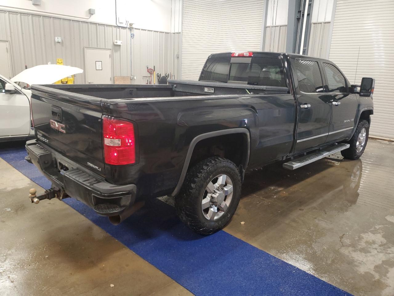 GMC SIERRA K3500 DENALI