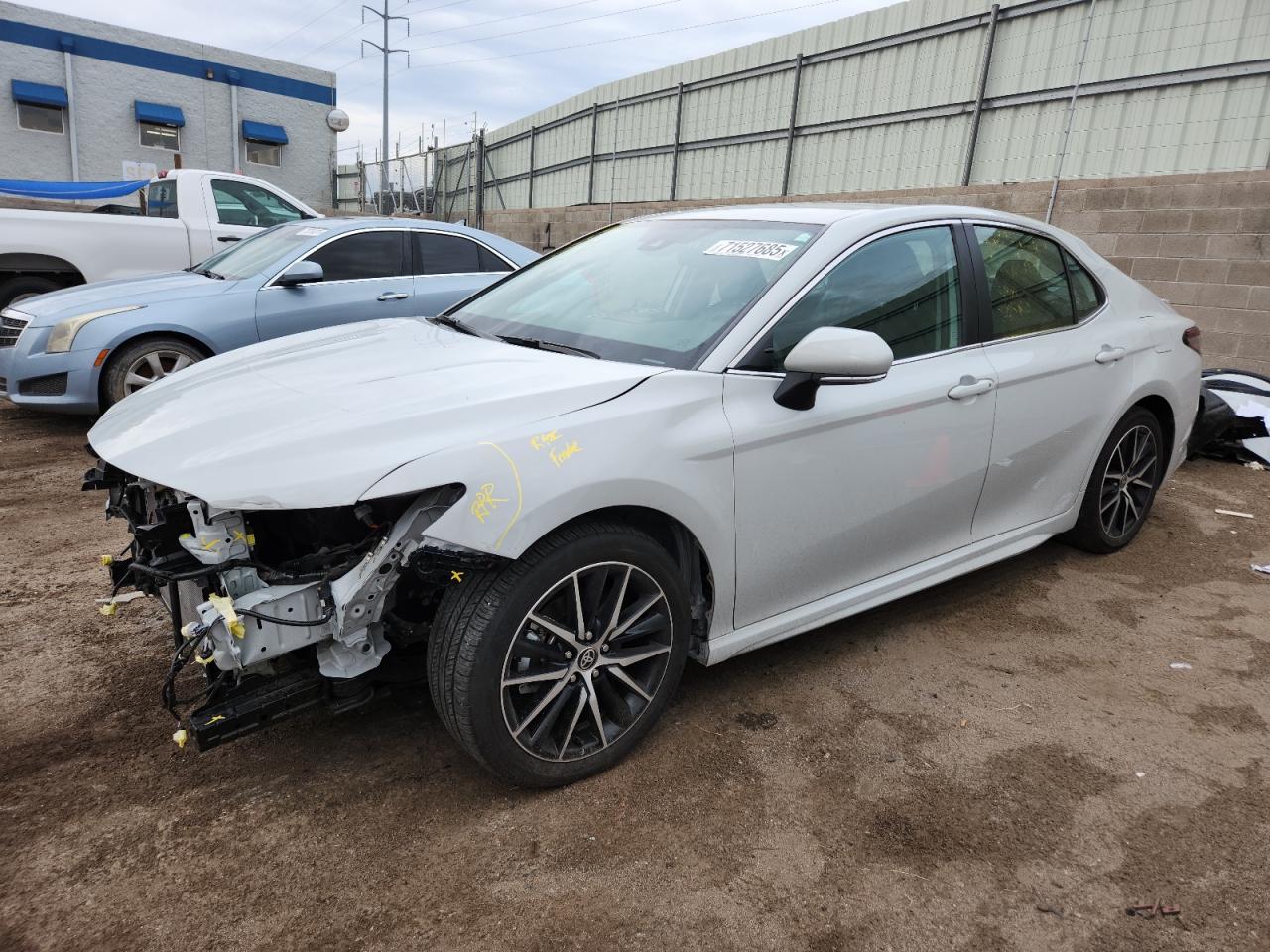 TOYOTA CAMRY SE NIGHT SHADE