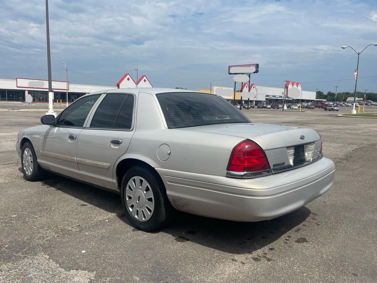 FORD CROWN VICTORIA POLICE INTERCEPTOR