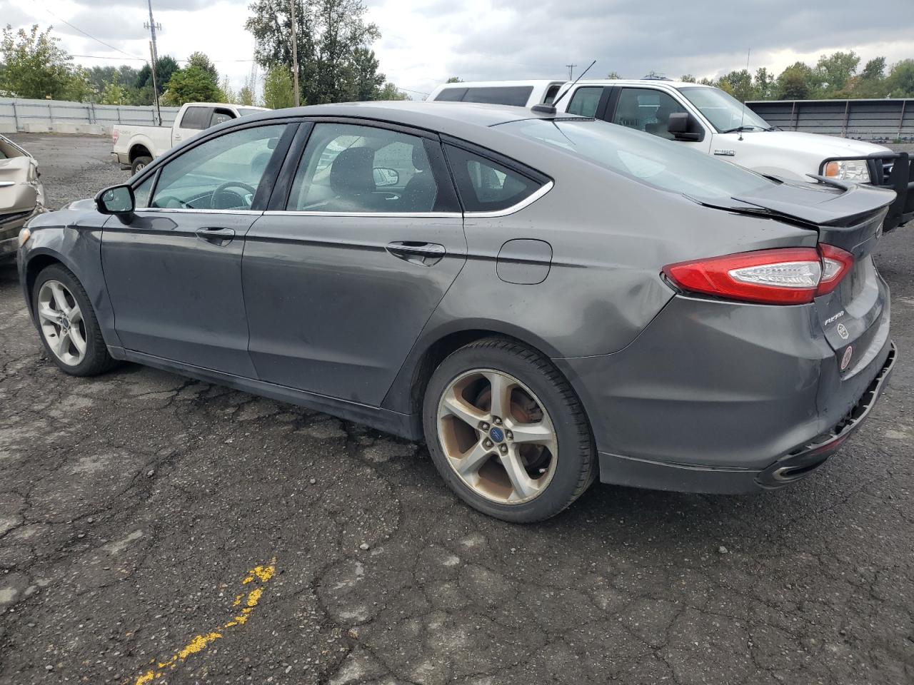 FORD FUSION SE