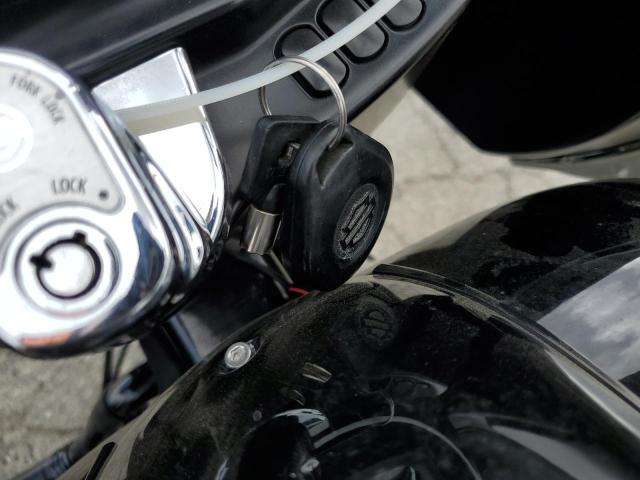 2015 HARLEY-DAVIDSON FLTRX ROAD 1HD1KHM33FB630916