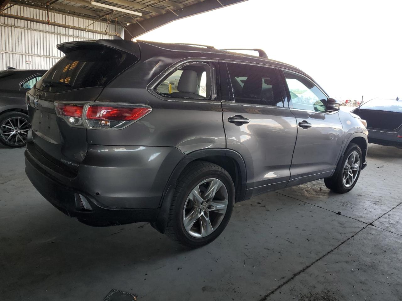 TOYOTA HIGHLANDER LIMITED