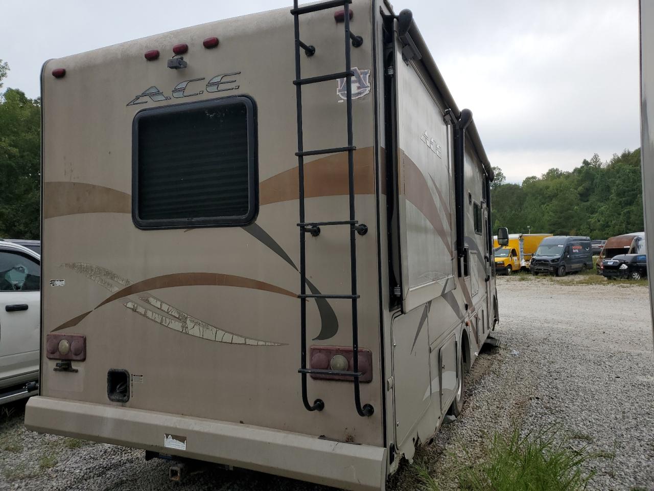 Lot #3297981033 2014 FORD F53