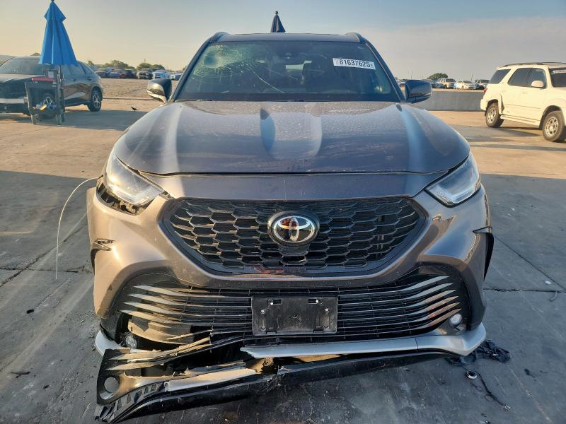 2022 TOYOTA HIGHLANDER - 5TDJZRAH5NS098479