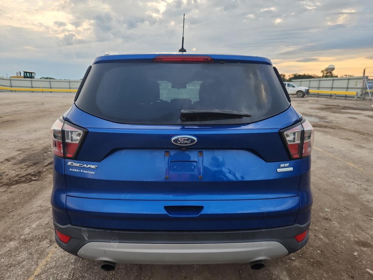 FORD ESCAPE SE