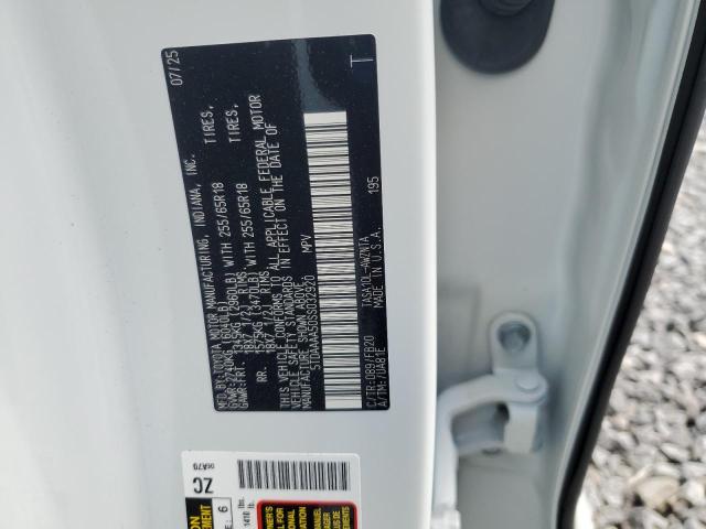 2025 TOYOTA GRAND HIGH 5TDAAAA50SS032920