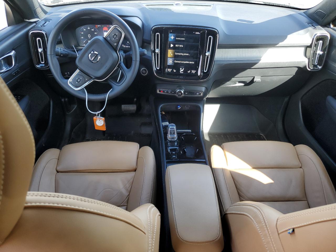 Lot #3317774074 2022 VOLVO XC40 T4 IN