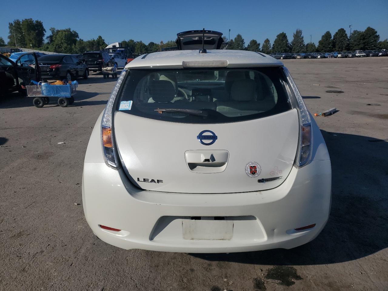 NISSAN LEAF S