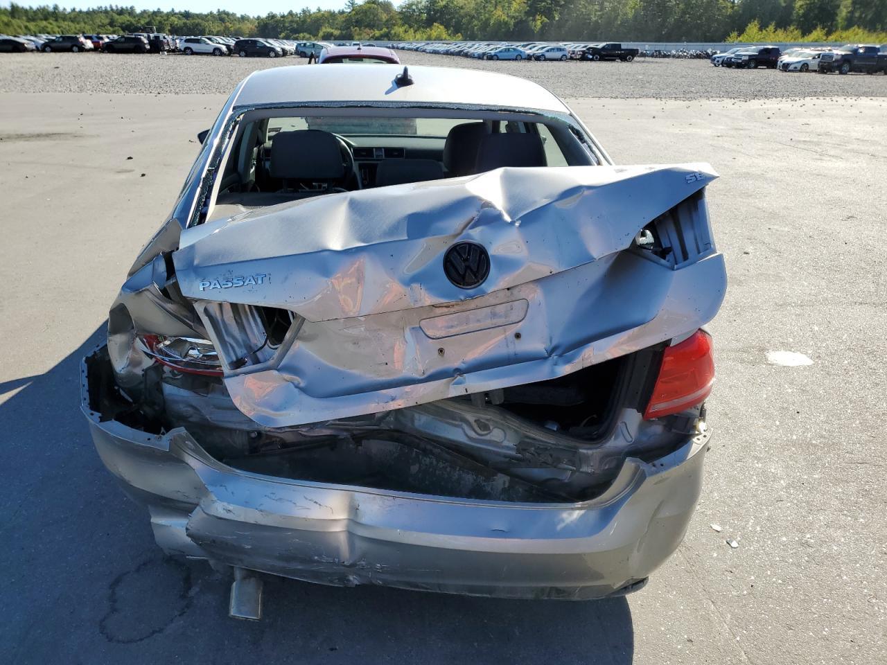 VOLKSWAGEN PASSAT SE