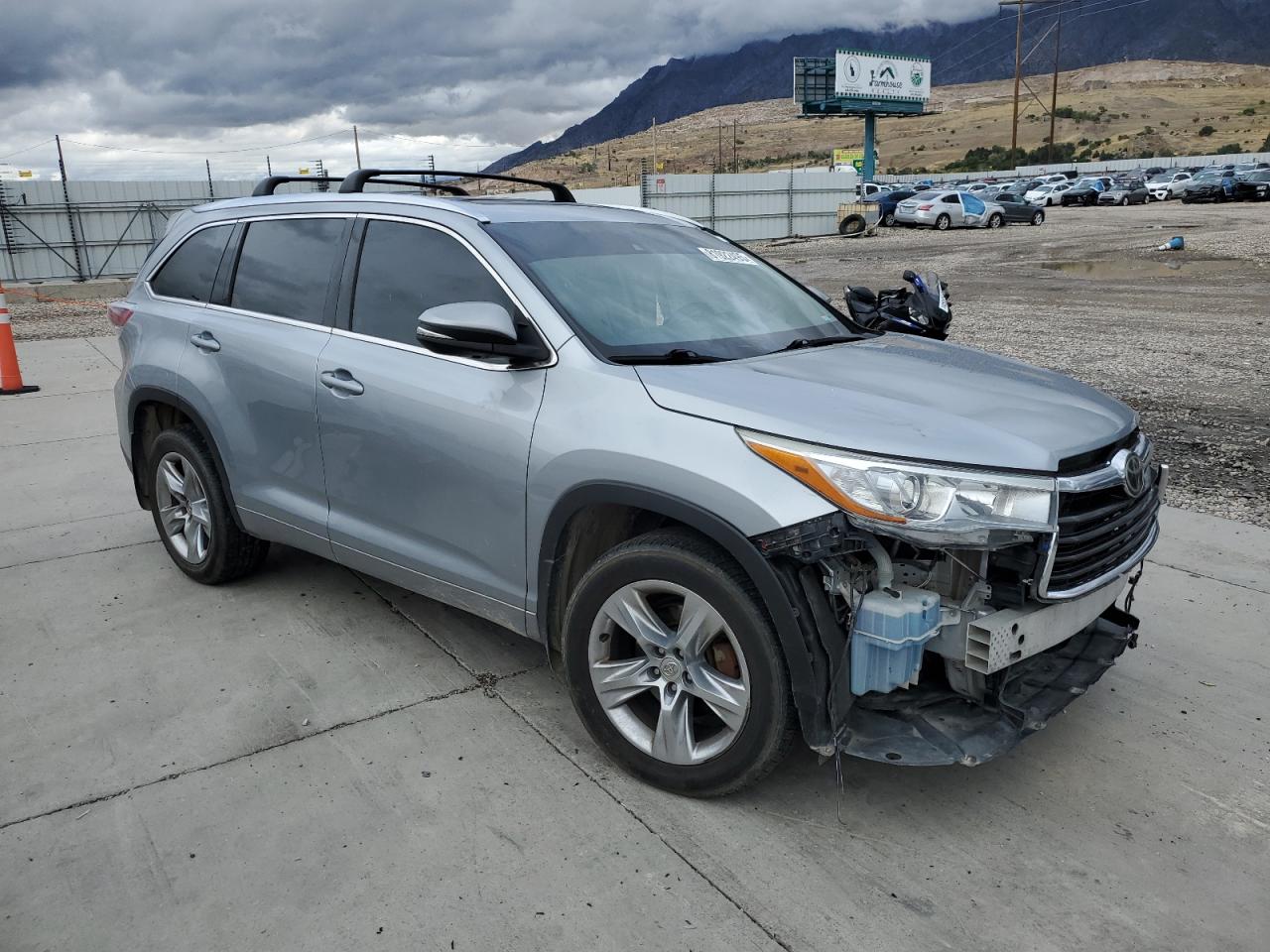 TOYOTA HIGHLANDER LIMITED