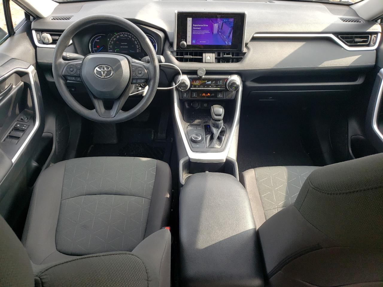 TOYOTA RAV4 LE