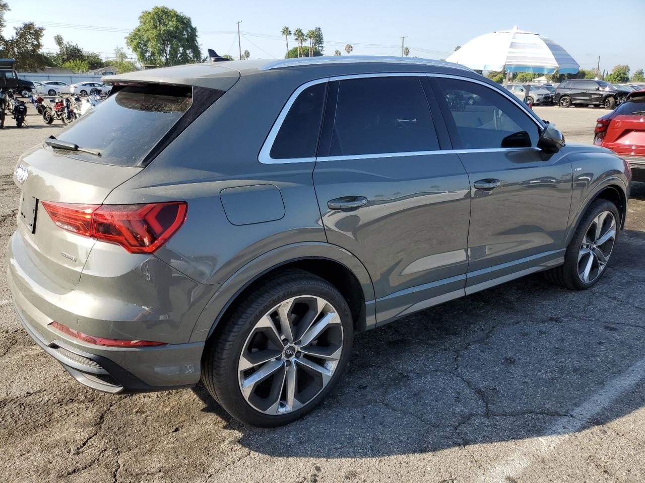 AUDI Q3 PREMIUM PLUS S-LINE