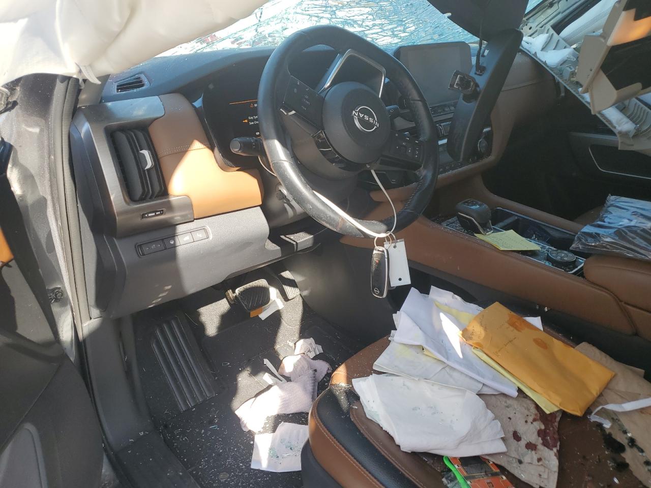 NISSAN PATHFINDER PLATINUM