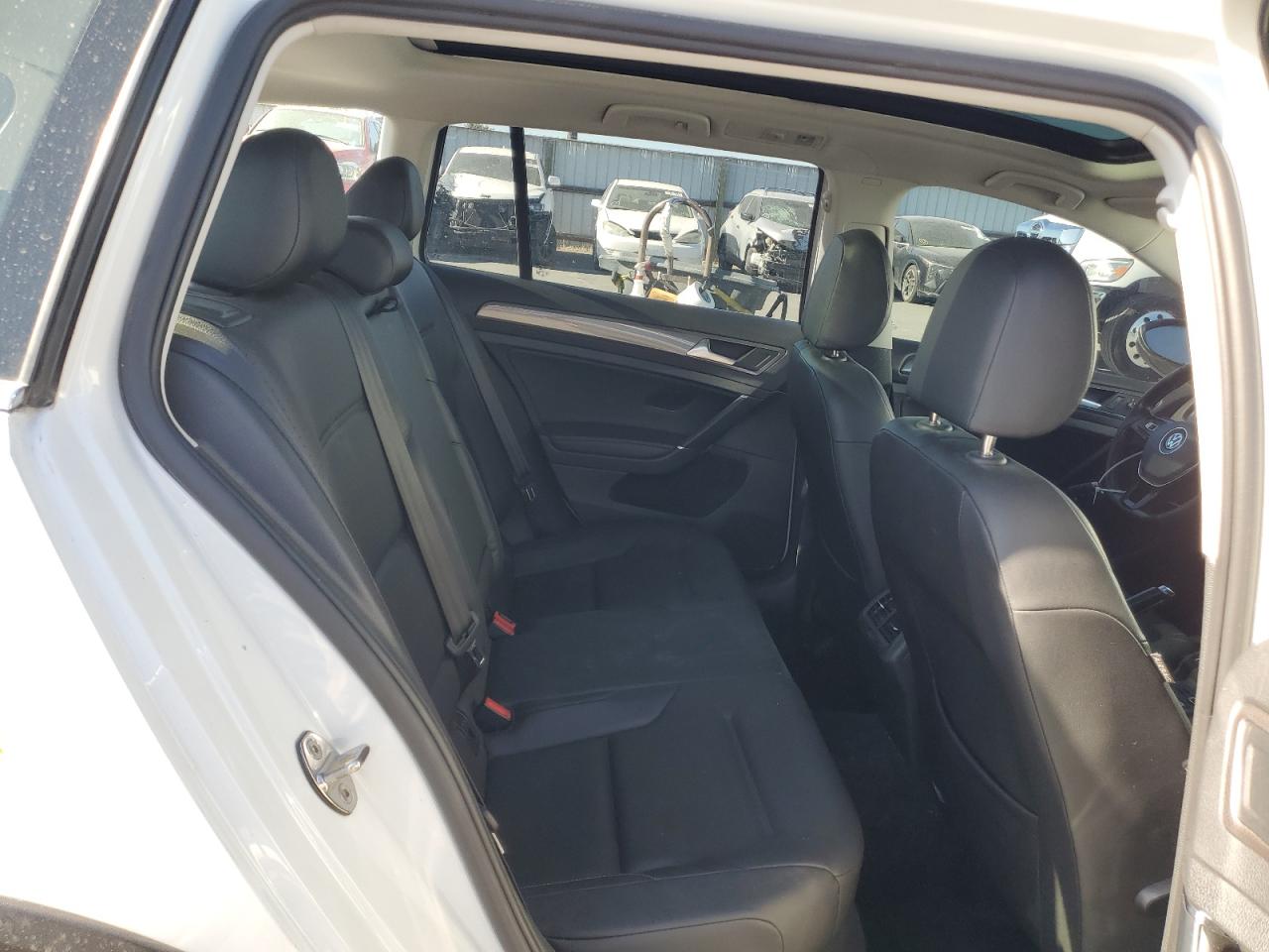 VOLKSWAGEN GOLF ALLTRACK S