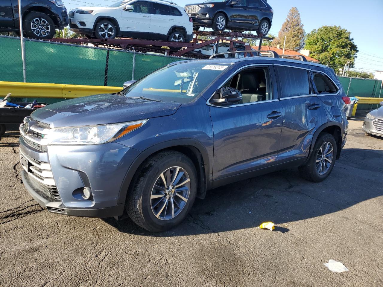 TOYOTA HIGHLANDER SE