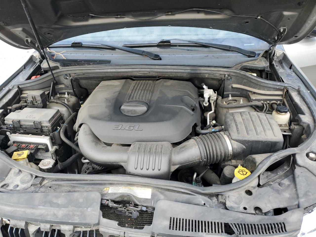 JEEP GRAND CHEROKEE LAREDO