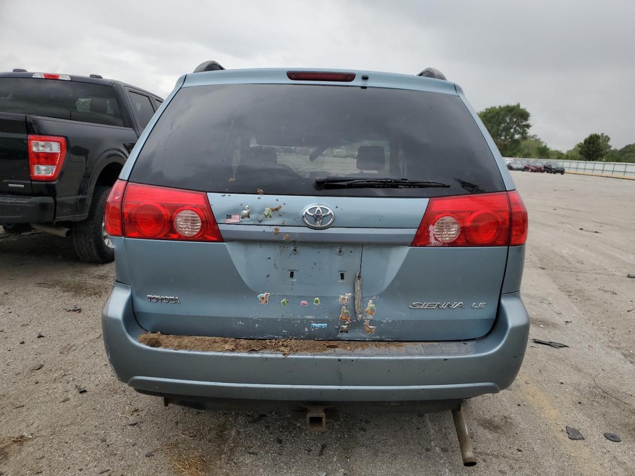 Lot #3269123700 2007 TOYOTA SIENNA CE