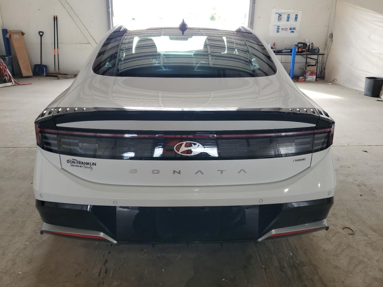 HYUNDAI SONATA HYBRID