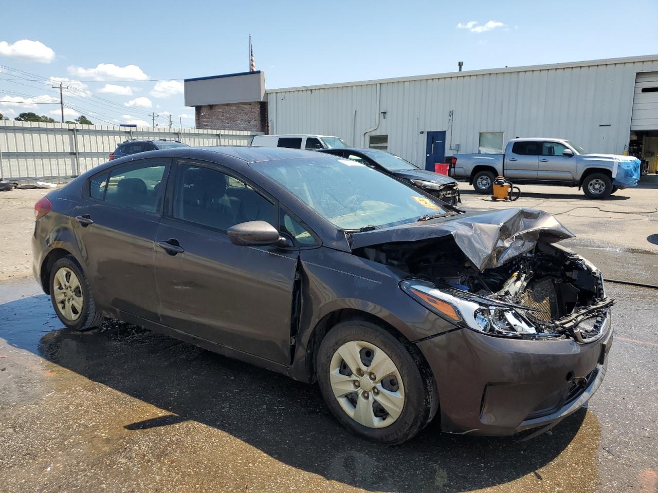 Lot #3239302138 2017 KIA FORTE LX