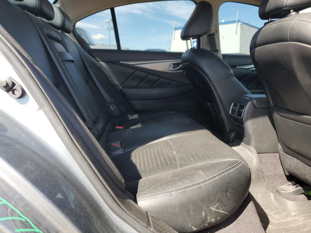 INFINITI Q50 HYBRID PREMIUM