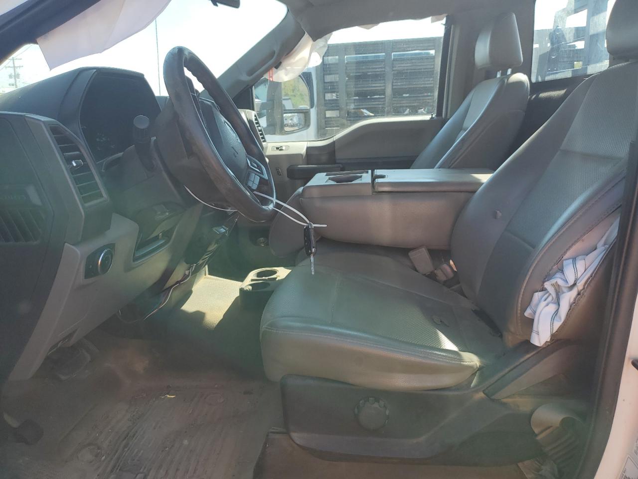 FORD F-550 SUPER DUTY