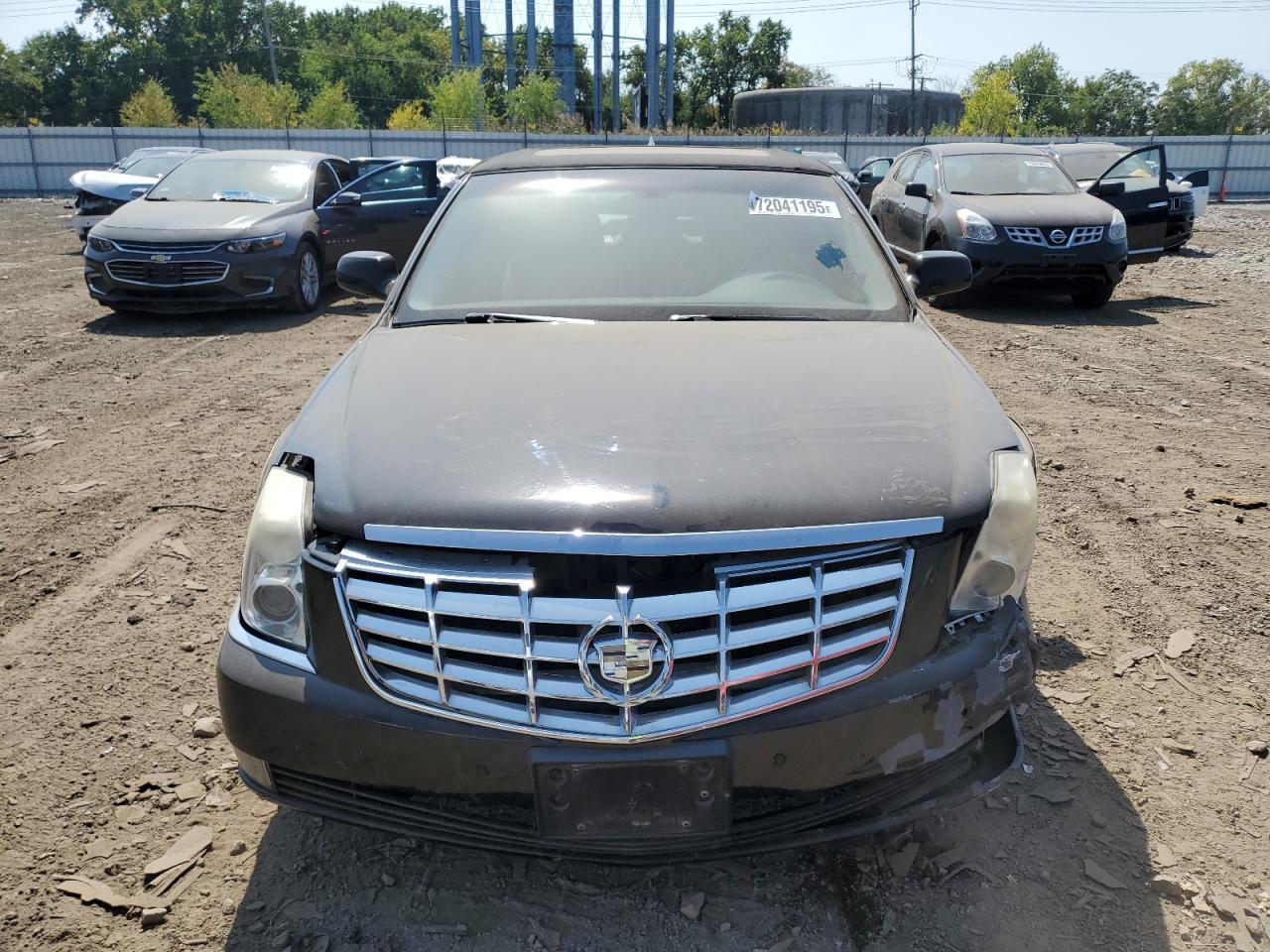 CADILLAC DTS LUXURY COLLECTION