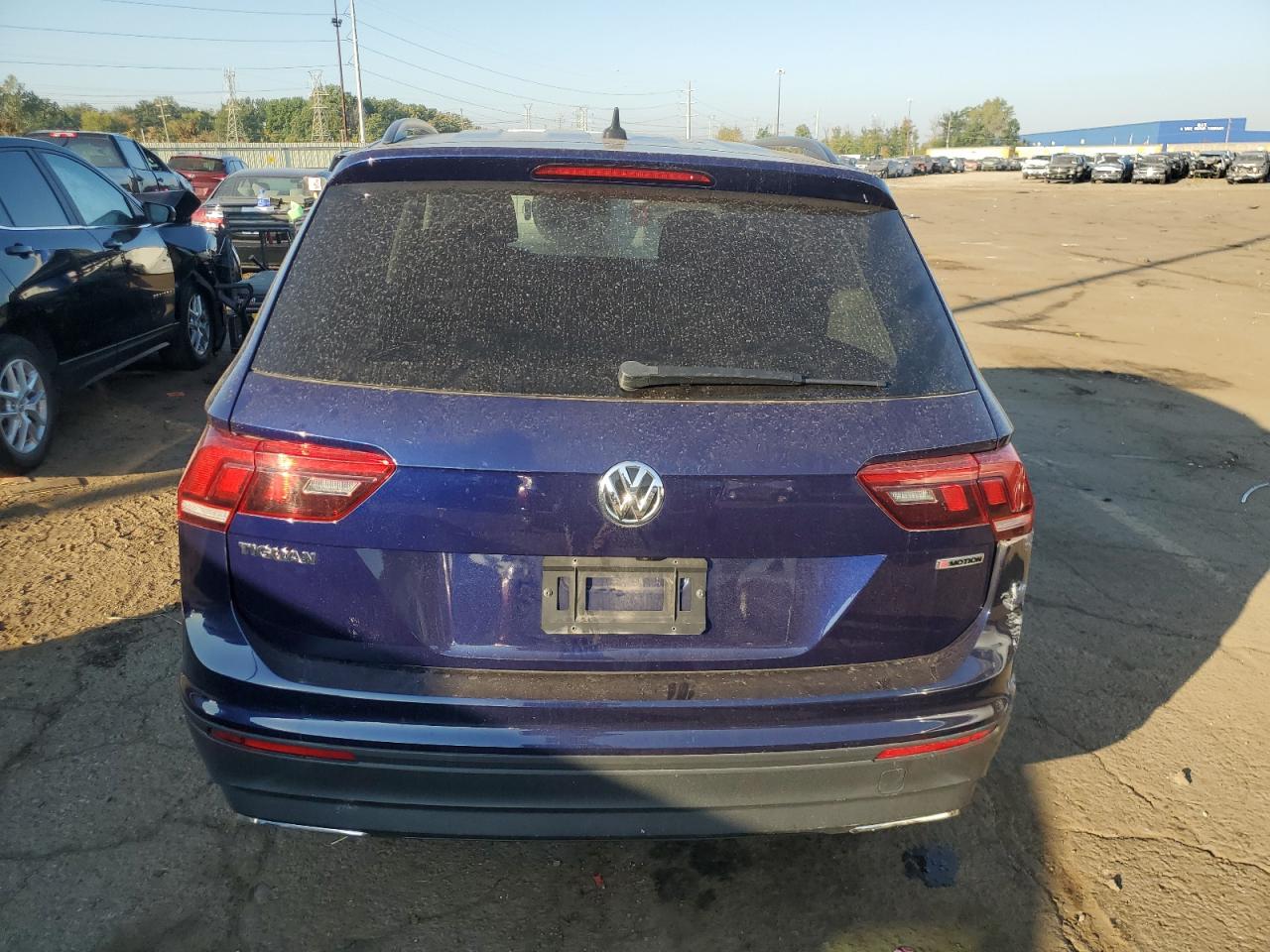 VOLKSWAGEN TIGUAN S