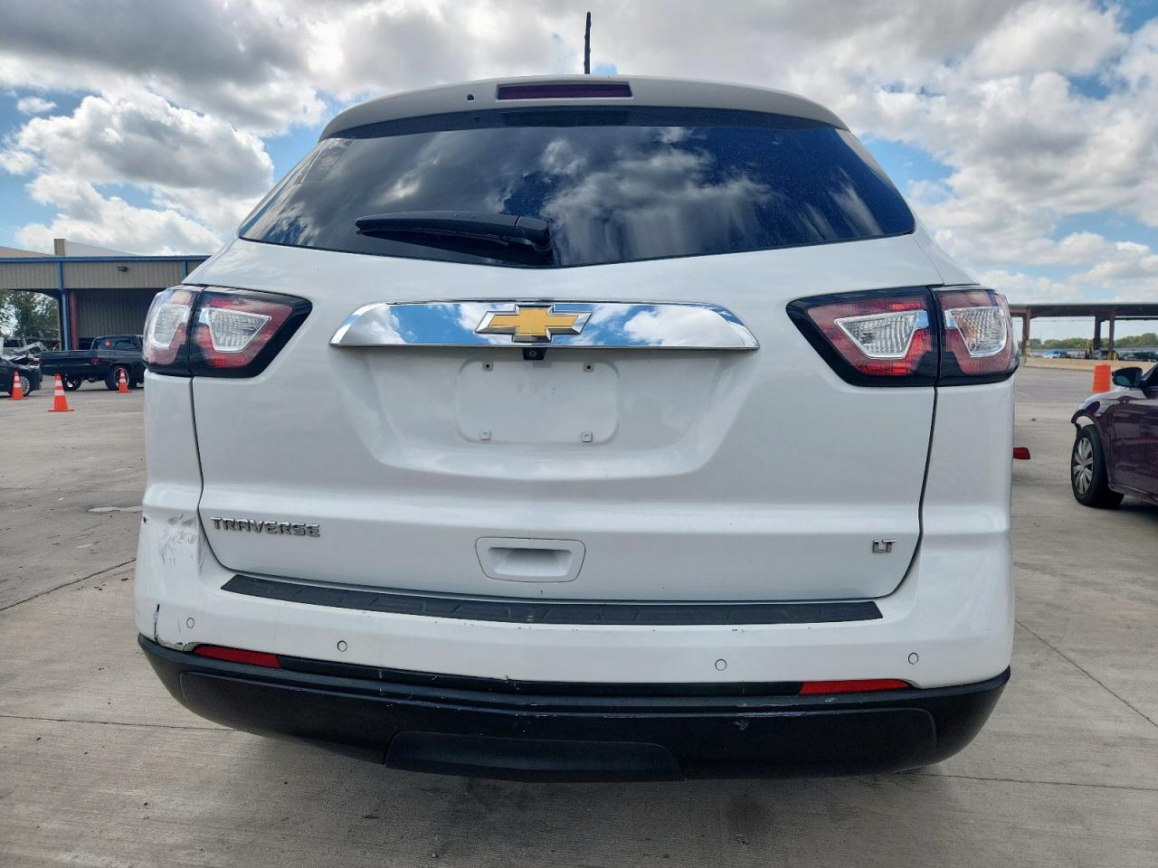 CHEVROLET TRAVERSE LT