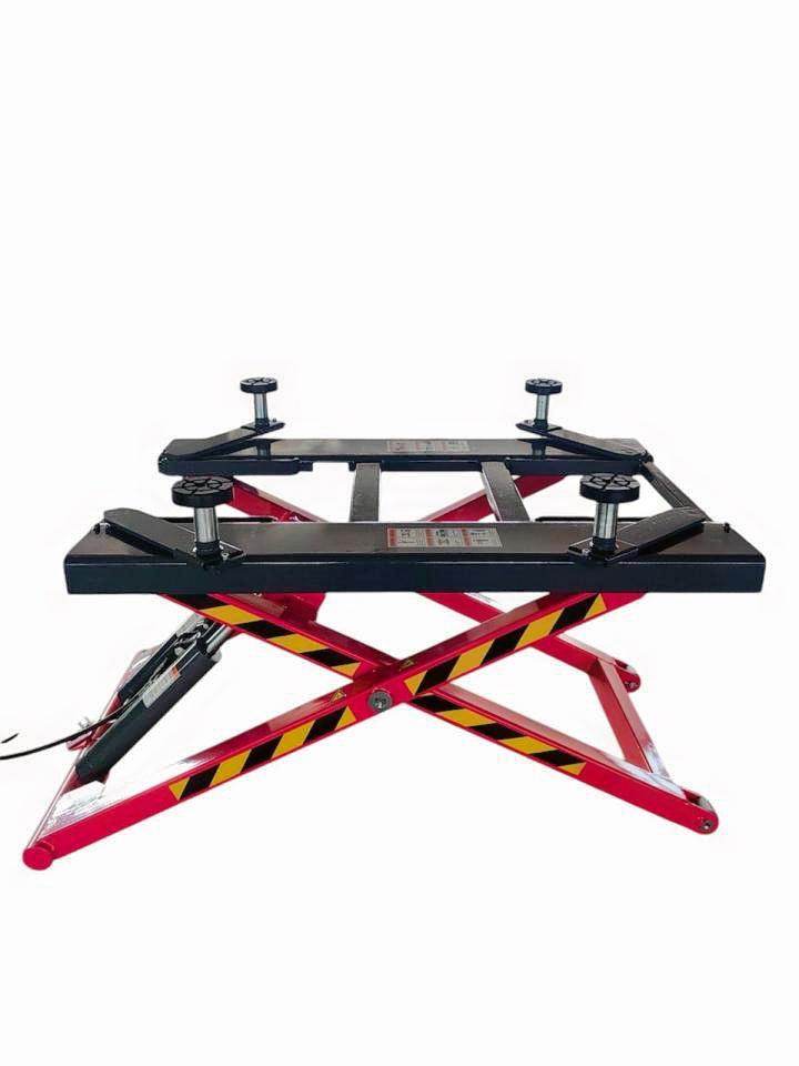 Lot #3239981506 2025 OTRH CAR LIFT