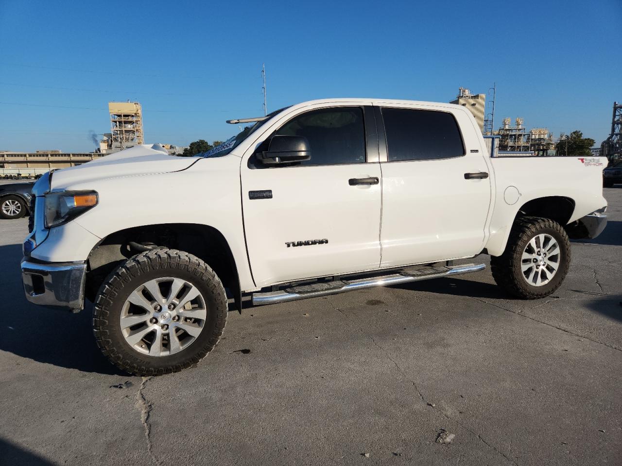 TOYOTA TUNDRA CREWMAX SR5