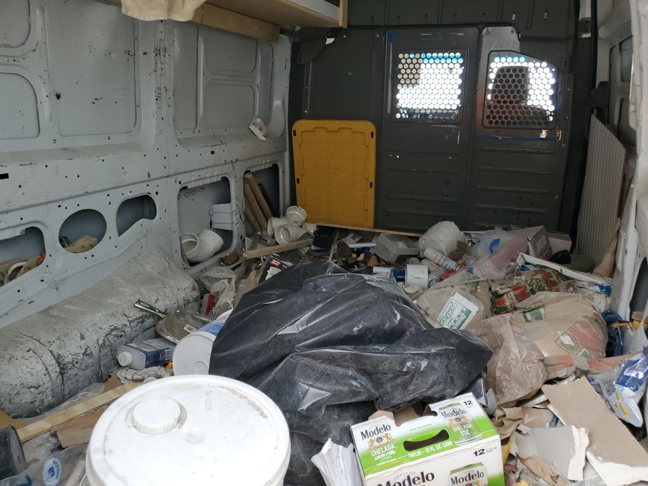 NISSAN NV2500 2500 S