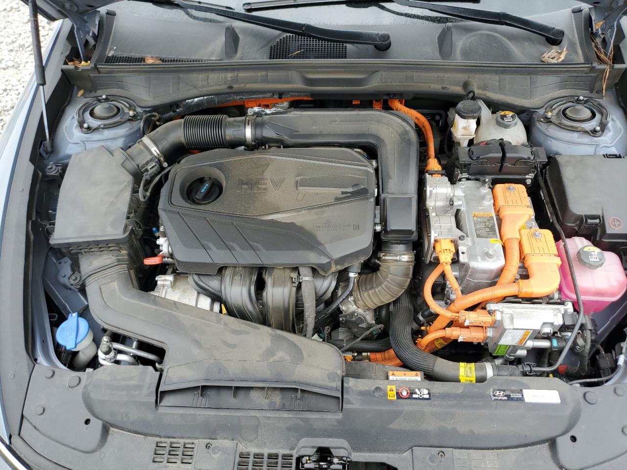 HYUNDAI SONATA HYBRID