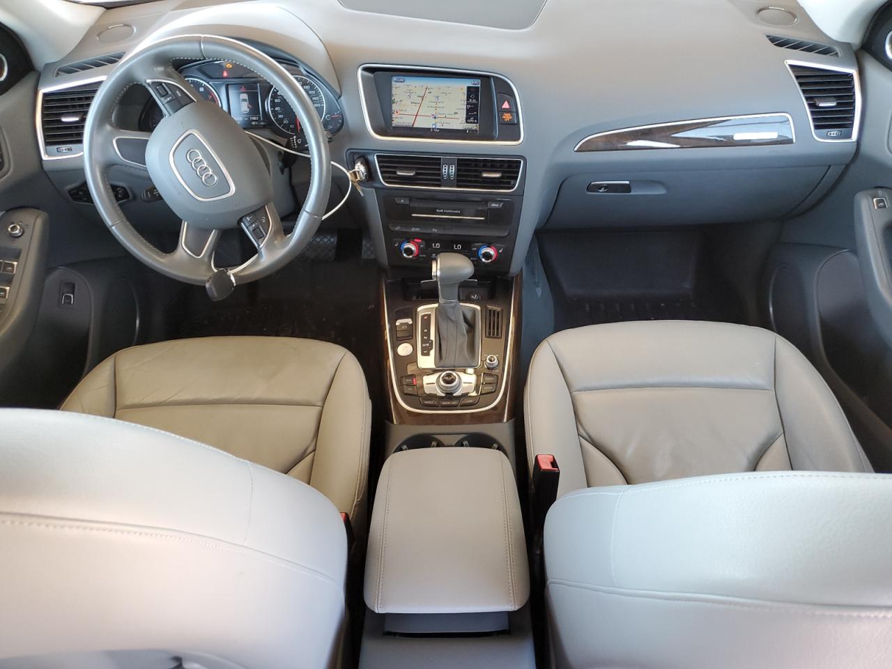 AUDI Q5 PREMIUM PLUS