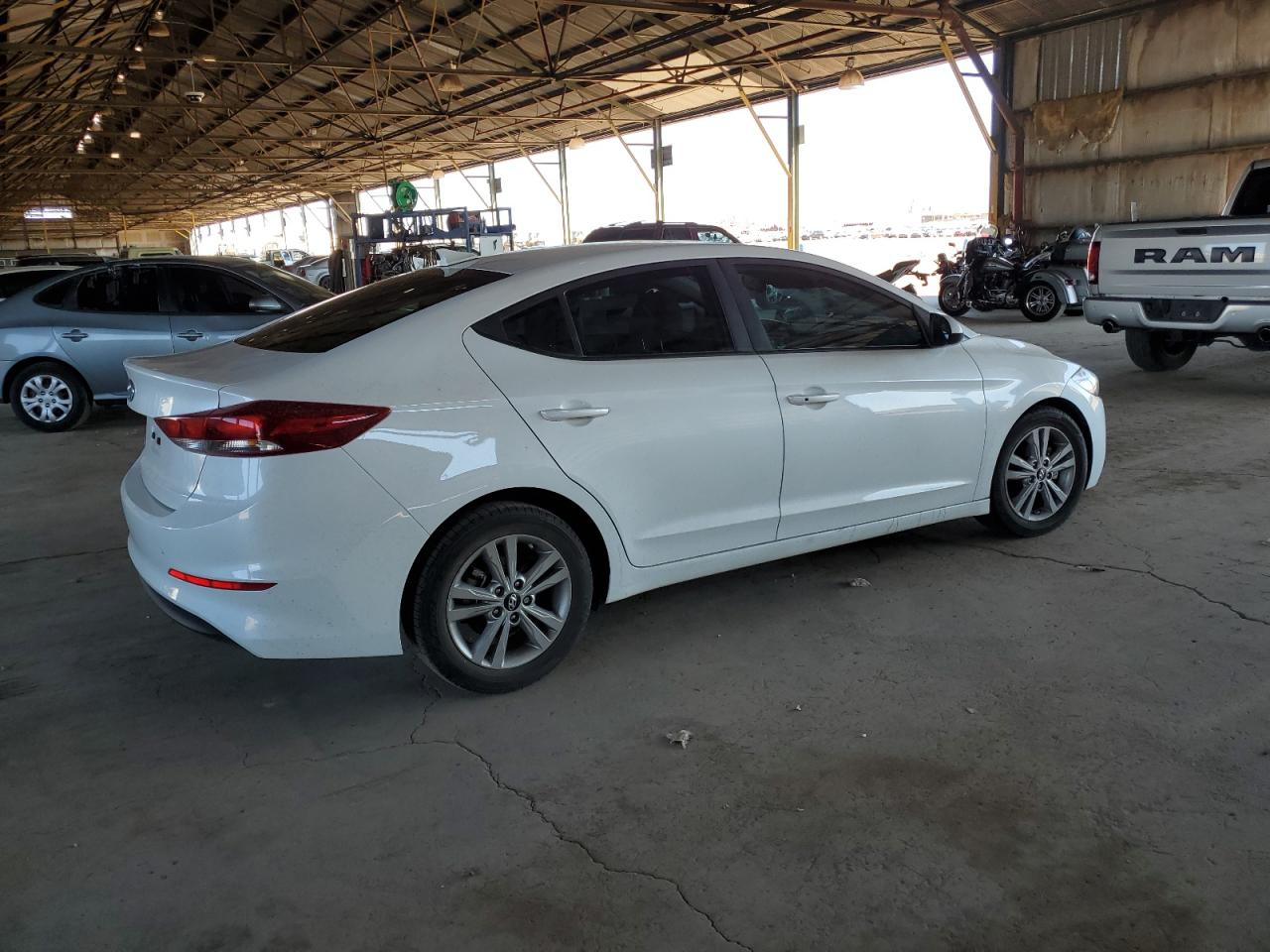 HYUNDAI ELANTRA SEL