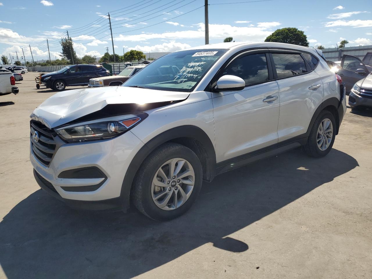 HYUNDAI TUCSON SE