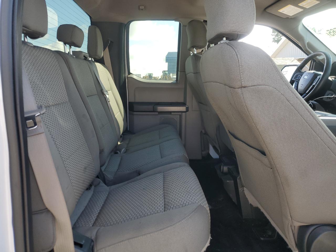 FORD F-150 SUPER CAB