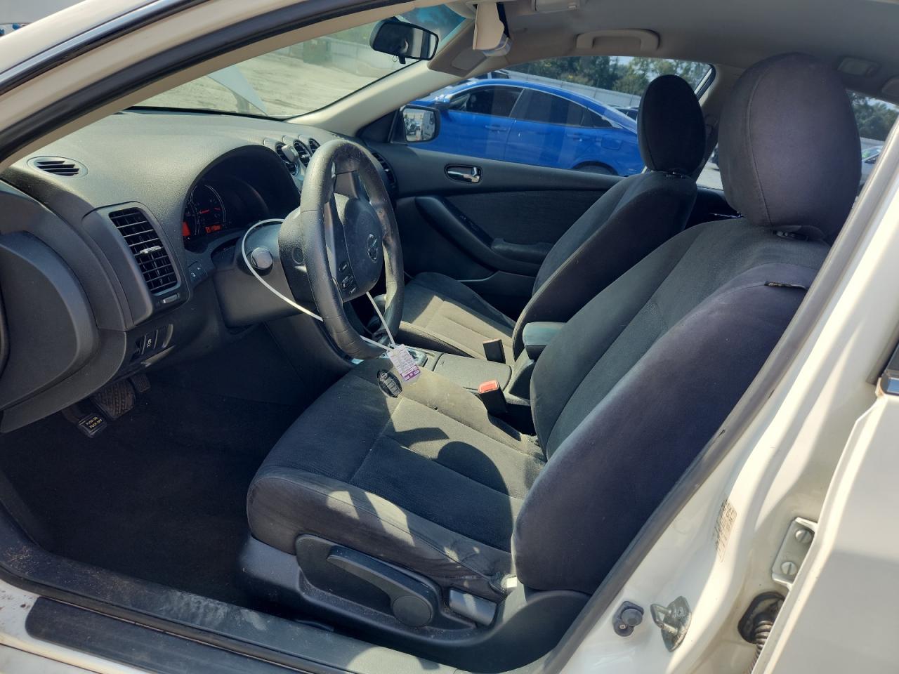NISSAN ALTIMA BASE